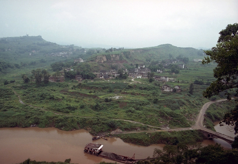 Yangtze, three gorges, Hubei China 3.jpg - Yangtze, three gorges